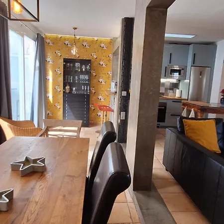 Solemar With Large Private Terrace Semesterbostad