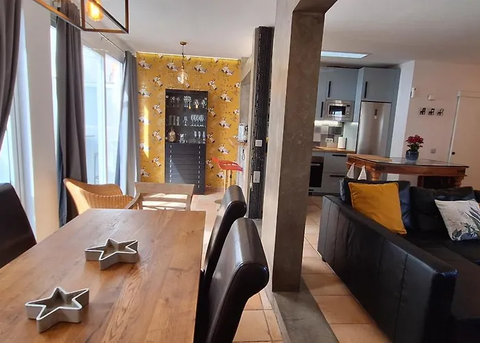 Solemar With Large Private Terrace Casa de Férias